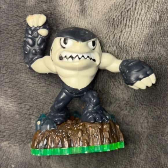 2011 SKYLANDERS Spyro’s Adventure Terrafin Shark Figure - Picture 1 of 3